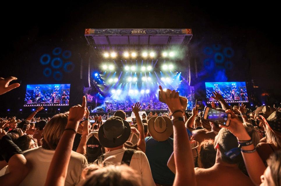 2025 Outlaw Music Festival (Willie Nelson and Family, Bob Dylan, Sheryl Crow)